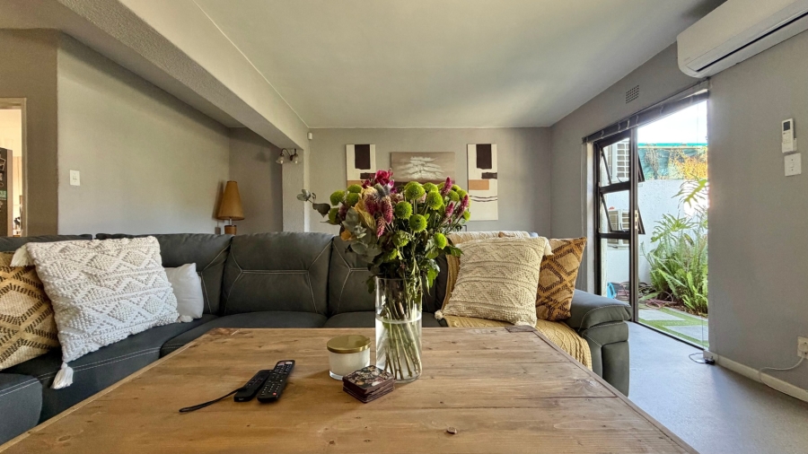 To Let 3 Bedroom Property for Rent in Longdown Western Cape